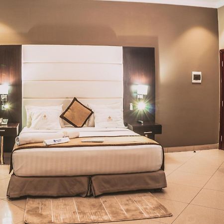 Seasons Hotel And Spa نامبولا المظهر الخارجي الصورة