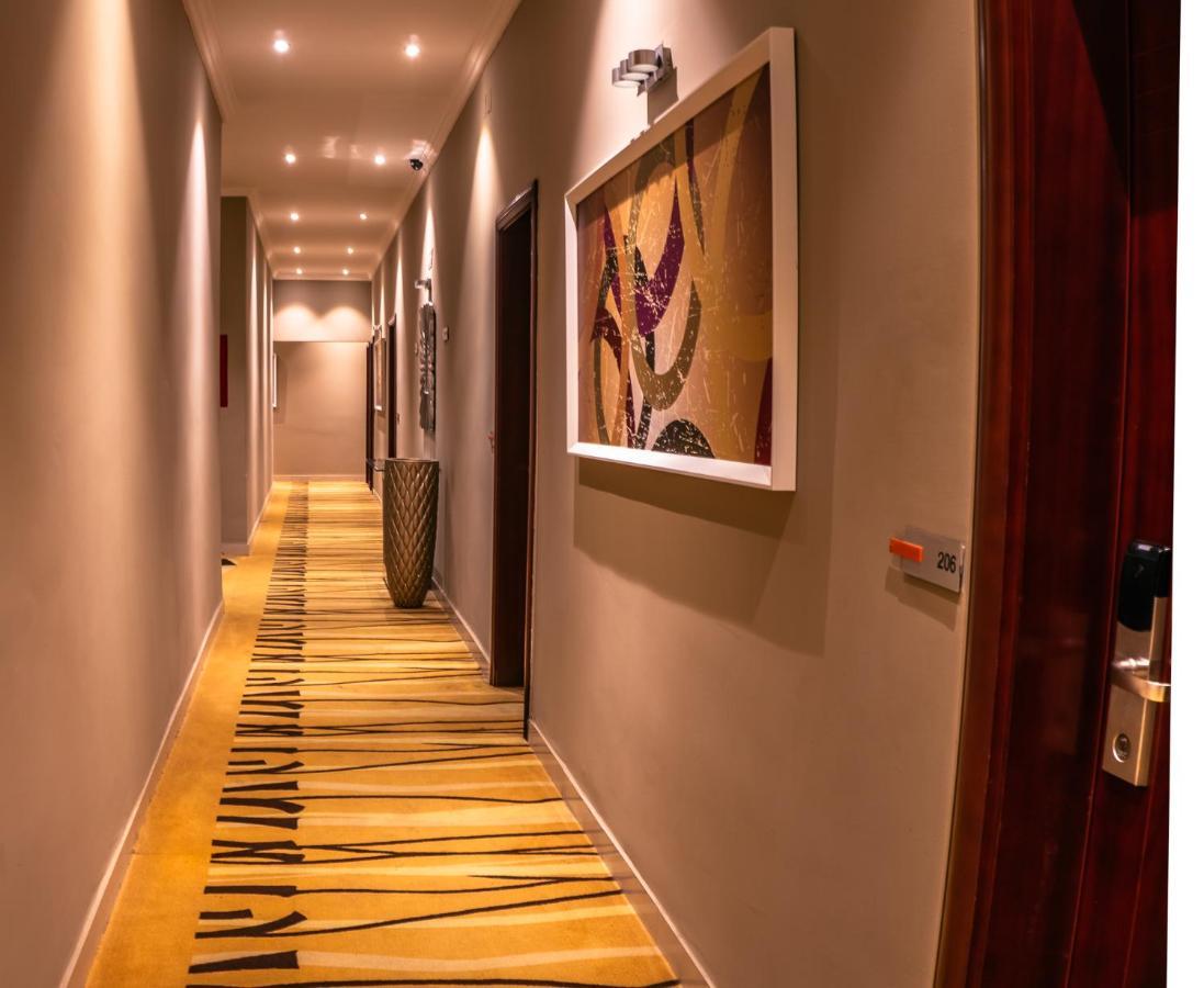 Seasons Hotel And Spa نامبولا المظهر الخارجي الصورة