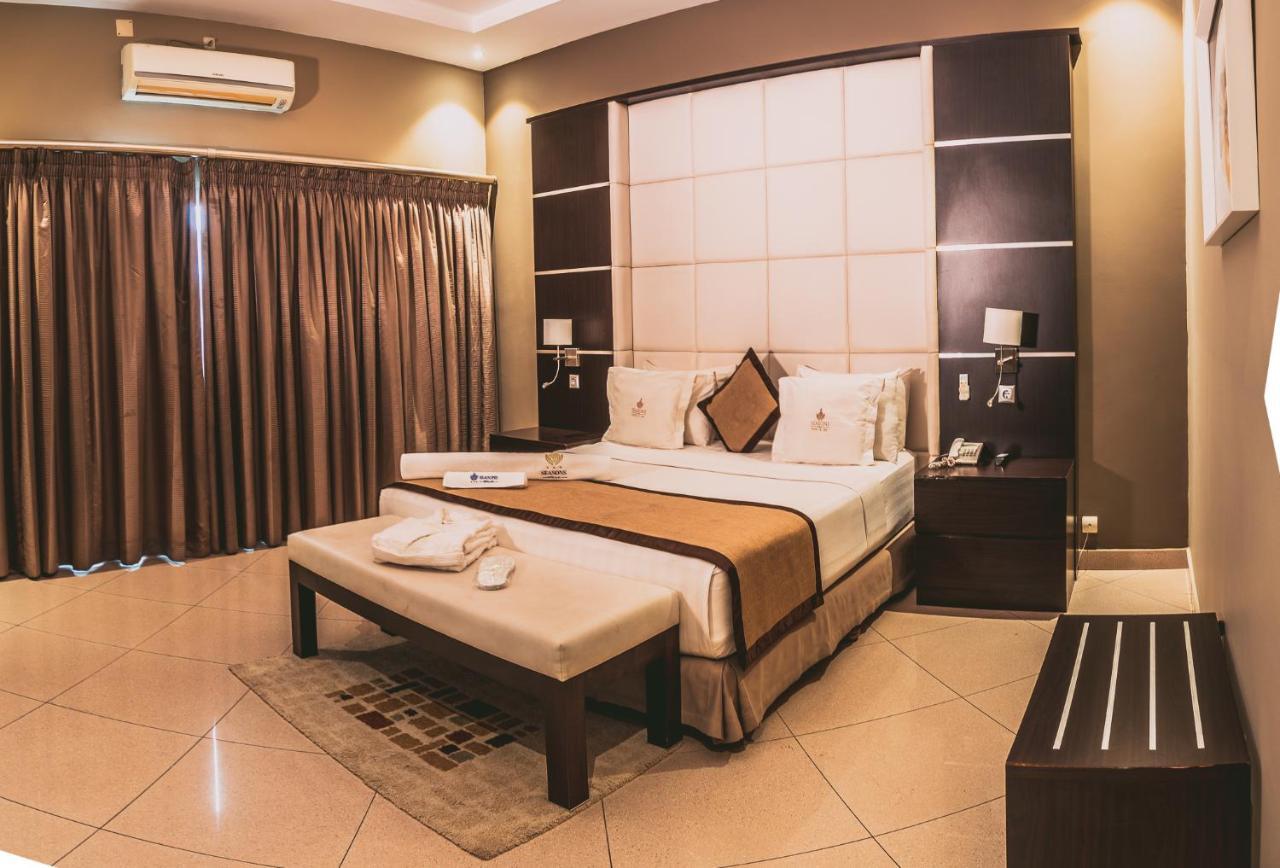 Seasons Hotel And Spa نامبولا المظهر الخارجي الصورة