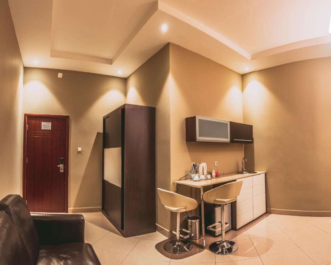 Seasons Hotel And Spa نامبولا المظهر الخارجي الصورة