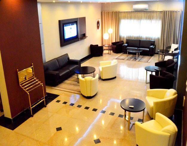 Seasons Hotel And Spa نامبولا المظهر الخارجي الصورة